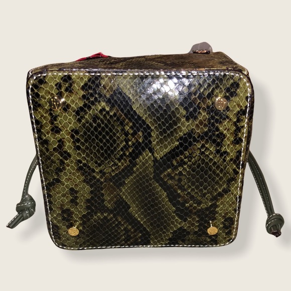 NEW FRANCES VALENTINE MOXY SNAKE EMBOSSED LEATHER TOTE IN OLIVE - Picture 4 of 6